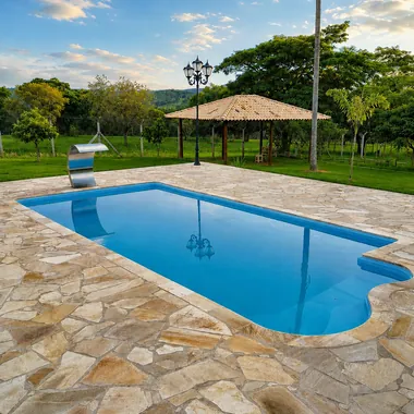 Piscina 7 metros com banco